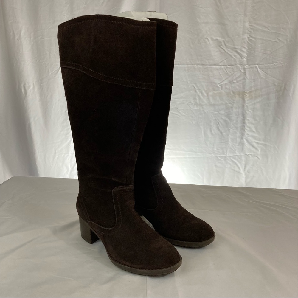 Easy Spirit brown suede knee-high wide-calf Grazes boots - size 8 - 2” heels